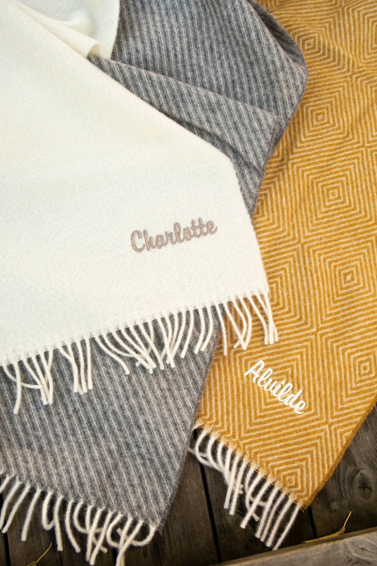 Personlige ullpledd fra Spinnerigården