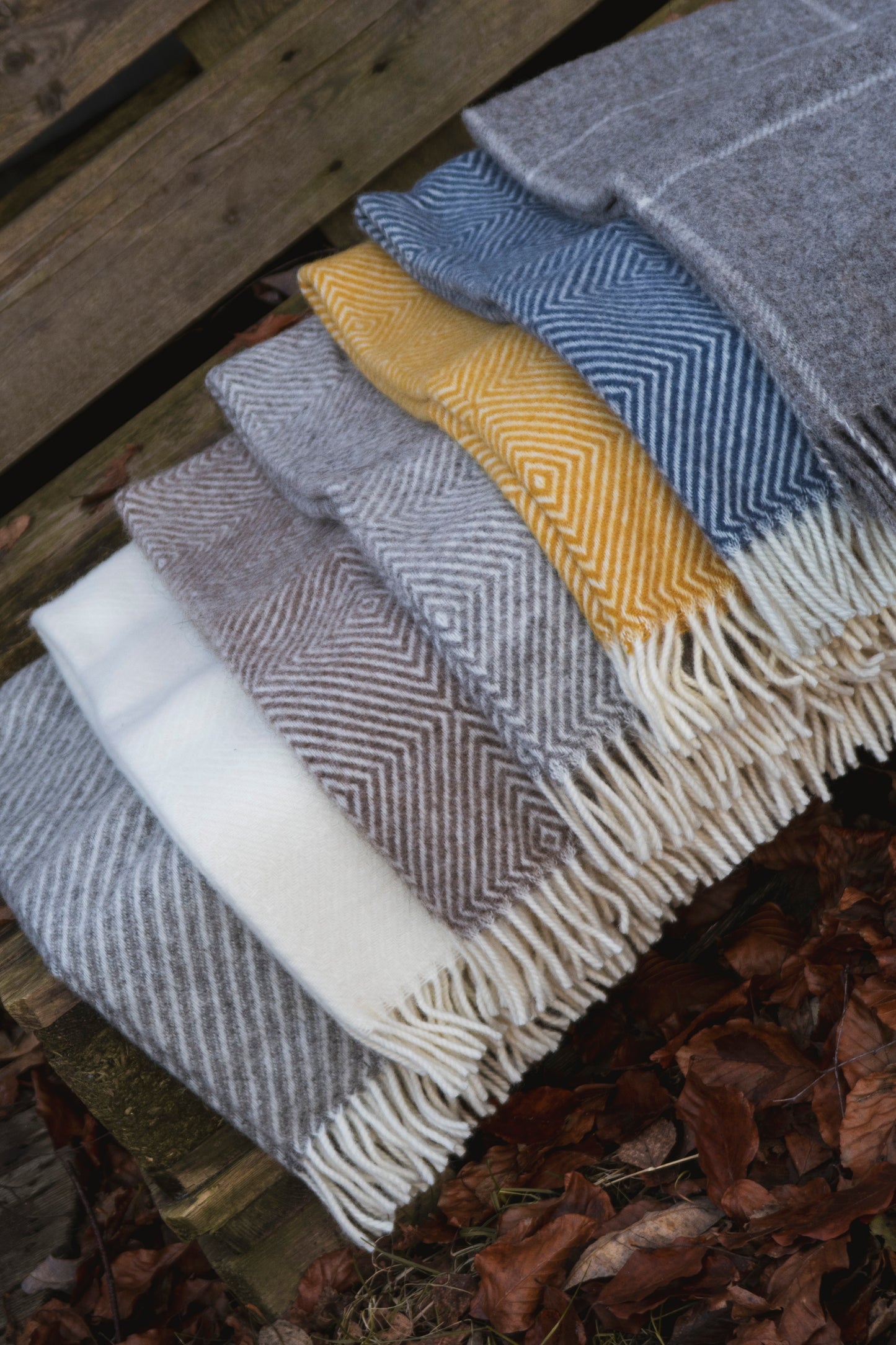 Personlige ullpledd fra Spinnerigården